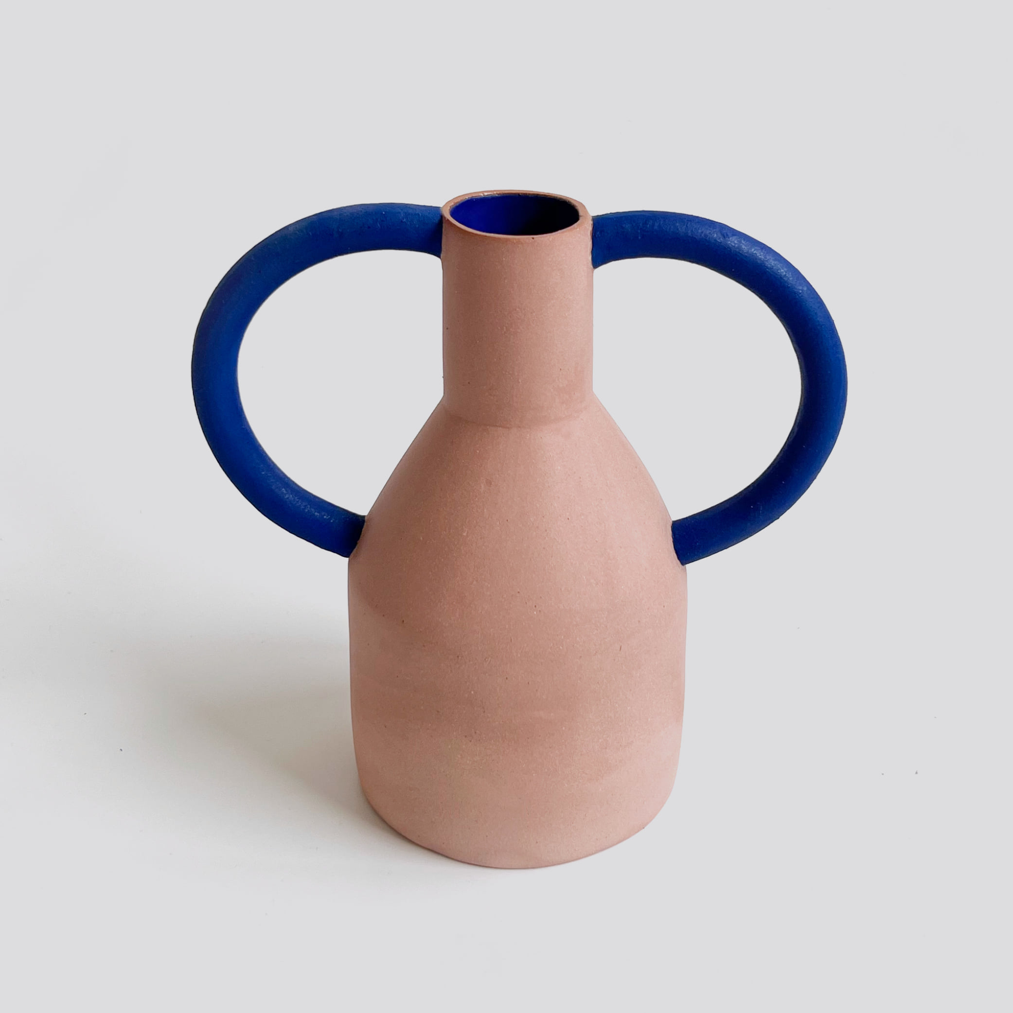 [SOPHIE ALDA] Blue Handle Vase In Pink
